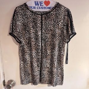Calvin Klein Animal Print Short Sleeve Top (Large)